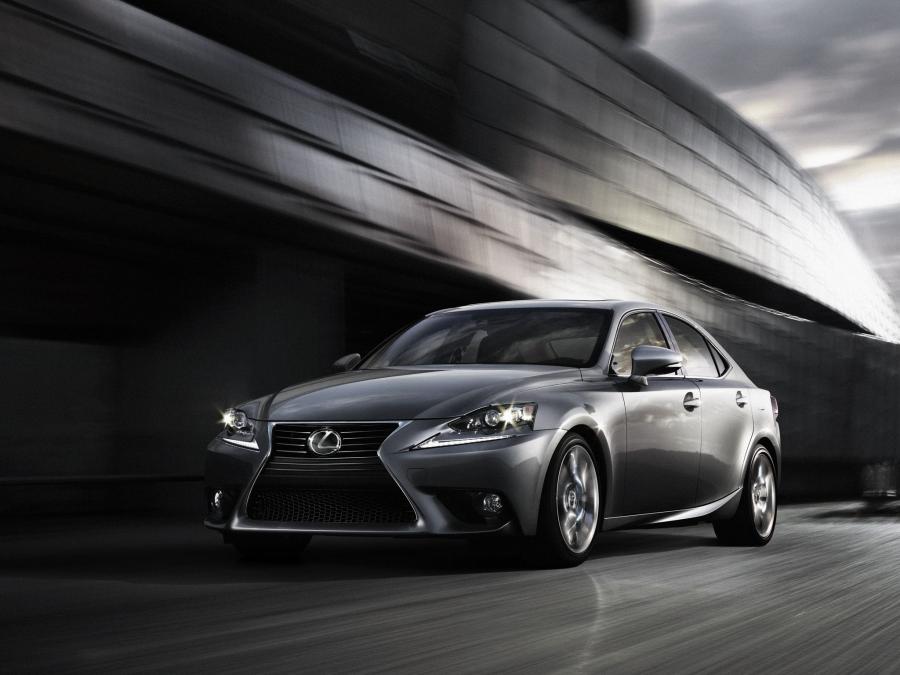  Lexus IS350 2013 года  (фото 18 из 33)